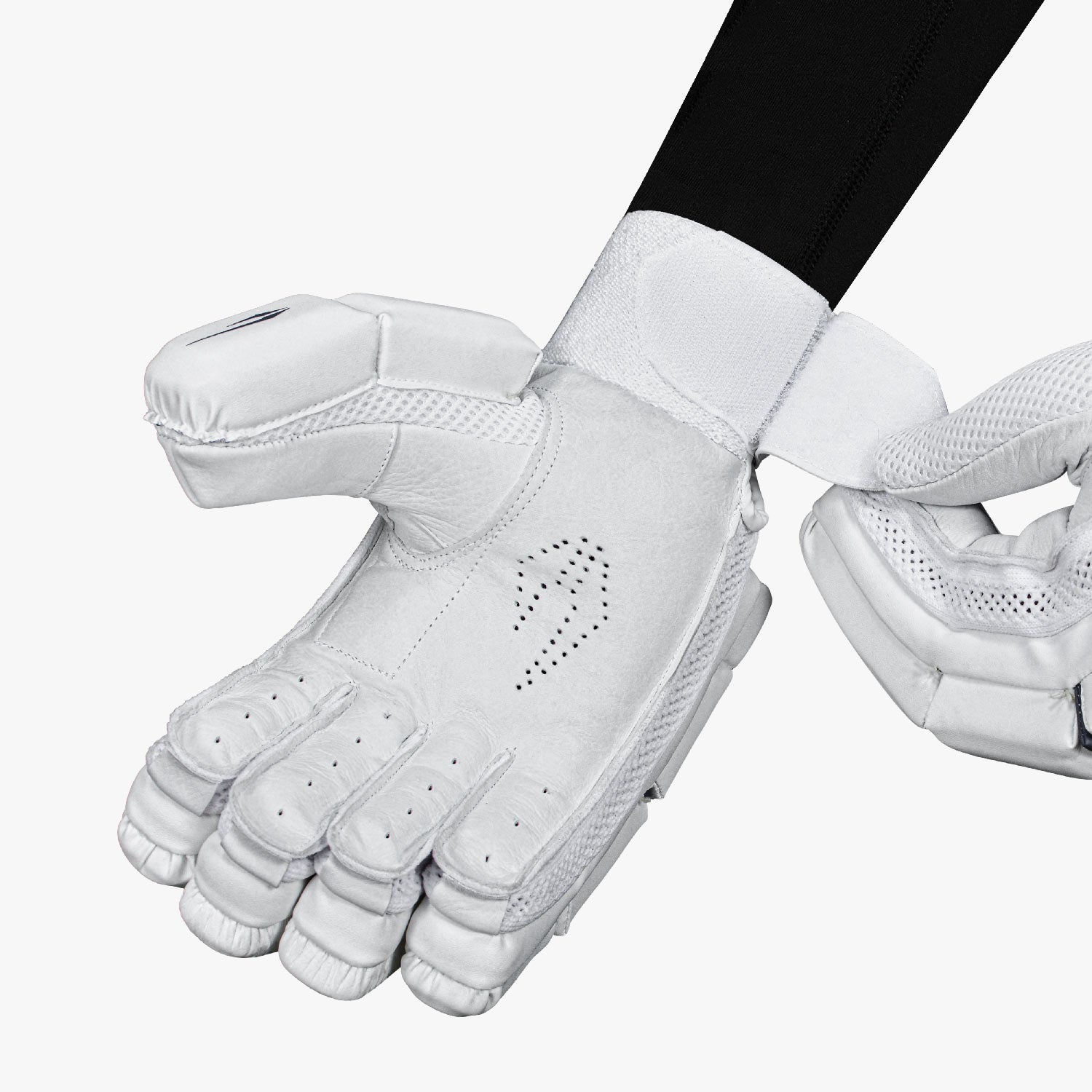 DSC Pearla 4000 Cricket Batting Gloves - Junior