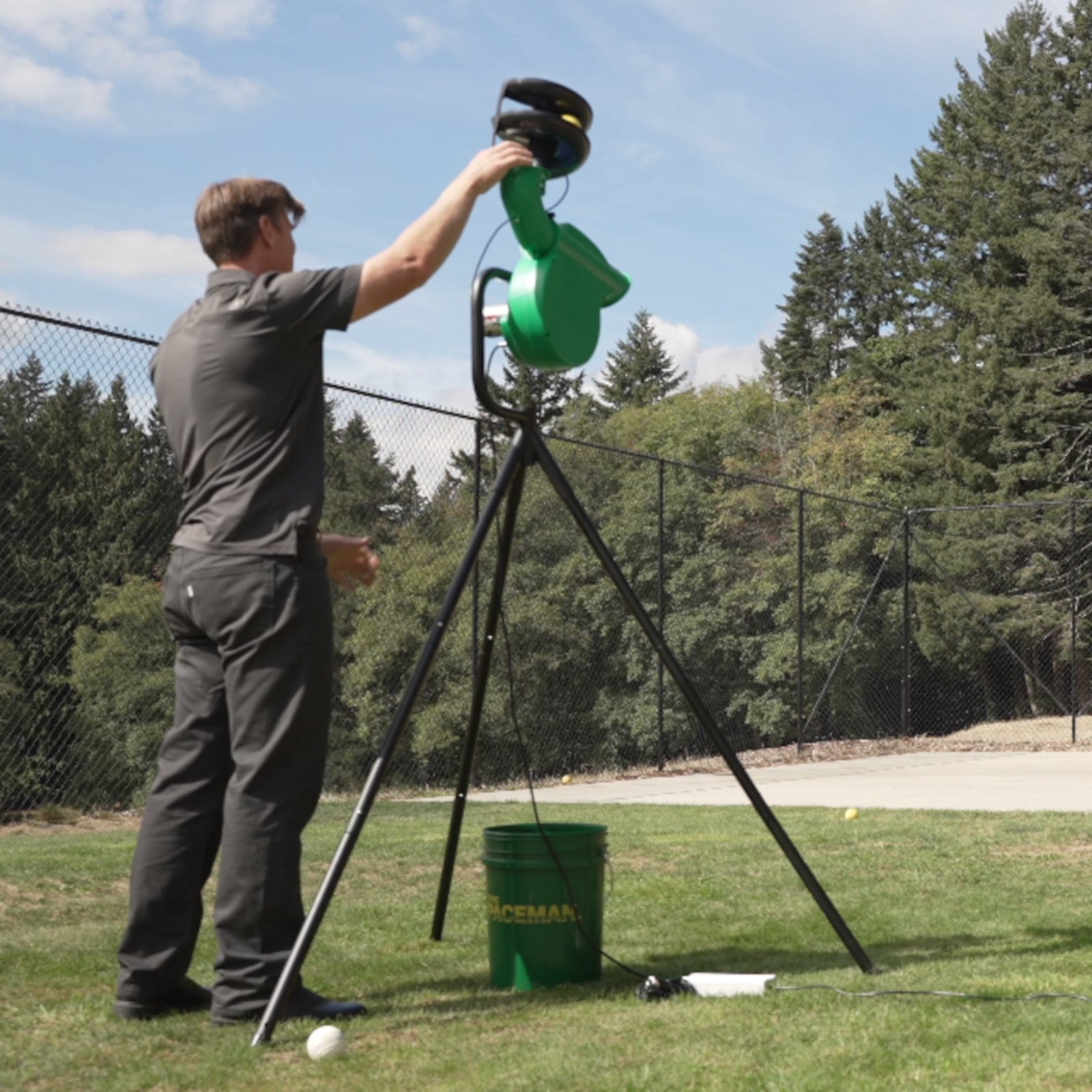 Cricket Bowling Machine