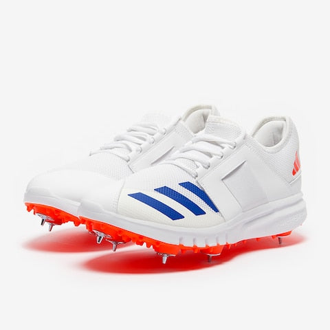 Adidas cricket shoes pakistan best sale