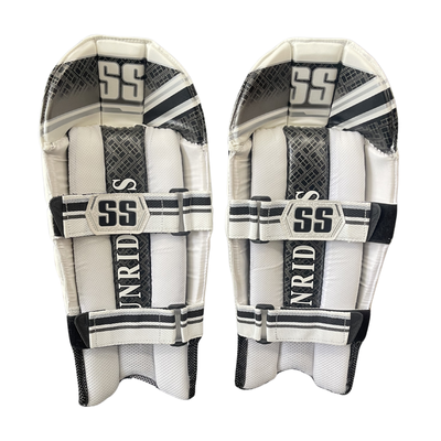 SS Professional Wicket Keeping Legguard - Junior