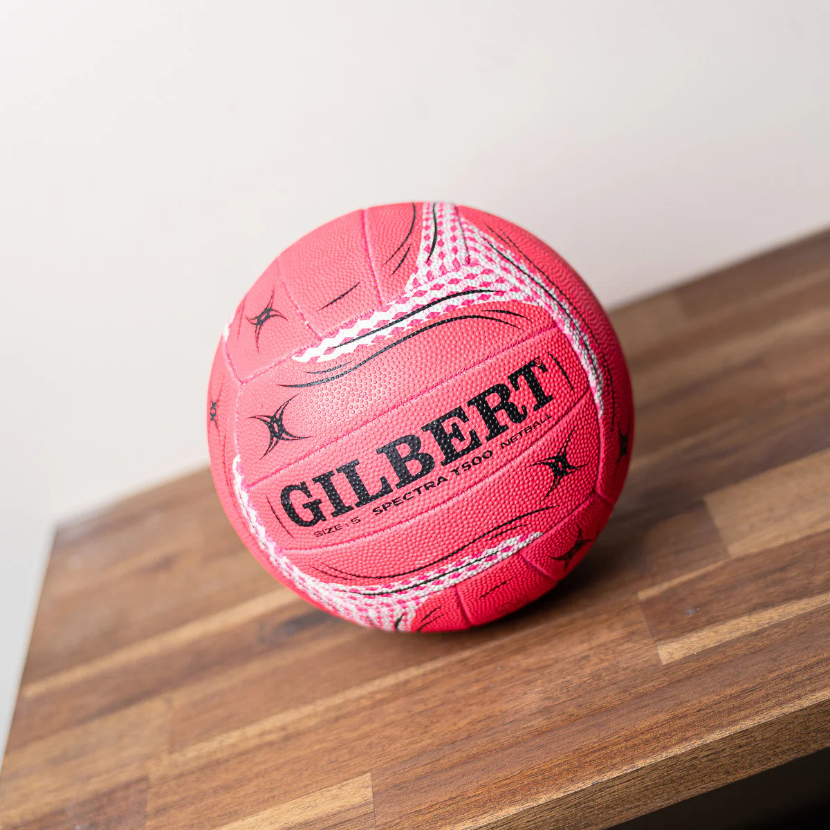 Gilbert Spectra T500 Pink Netball - Size 5