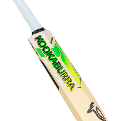 Kookaburra Kahuna Pro 9.0 Kashmiri Willow Junior Cricket Bat - Size 4