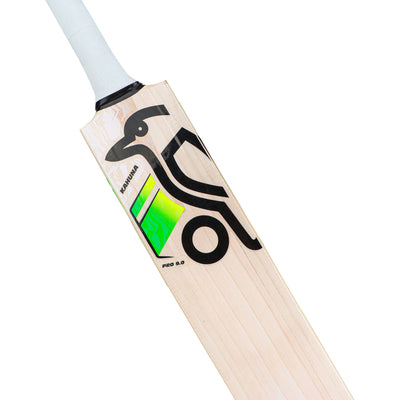 Kookaburra Kahuna Pro 9.0 Kashmiri Willow Junior Cricket Bat - Size 1