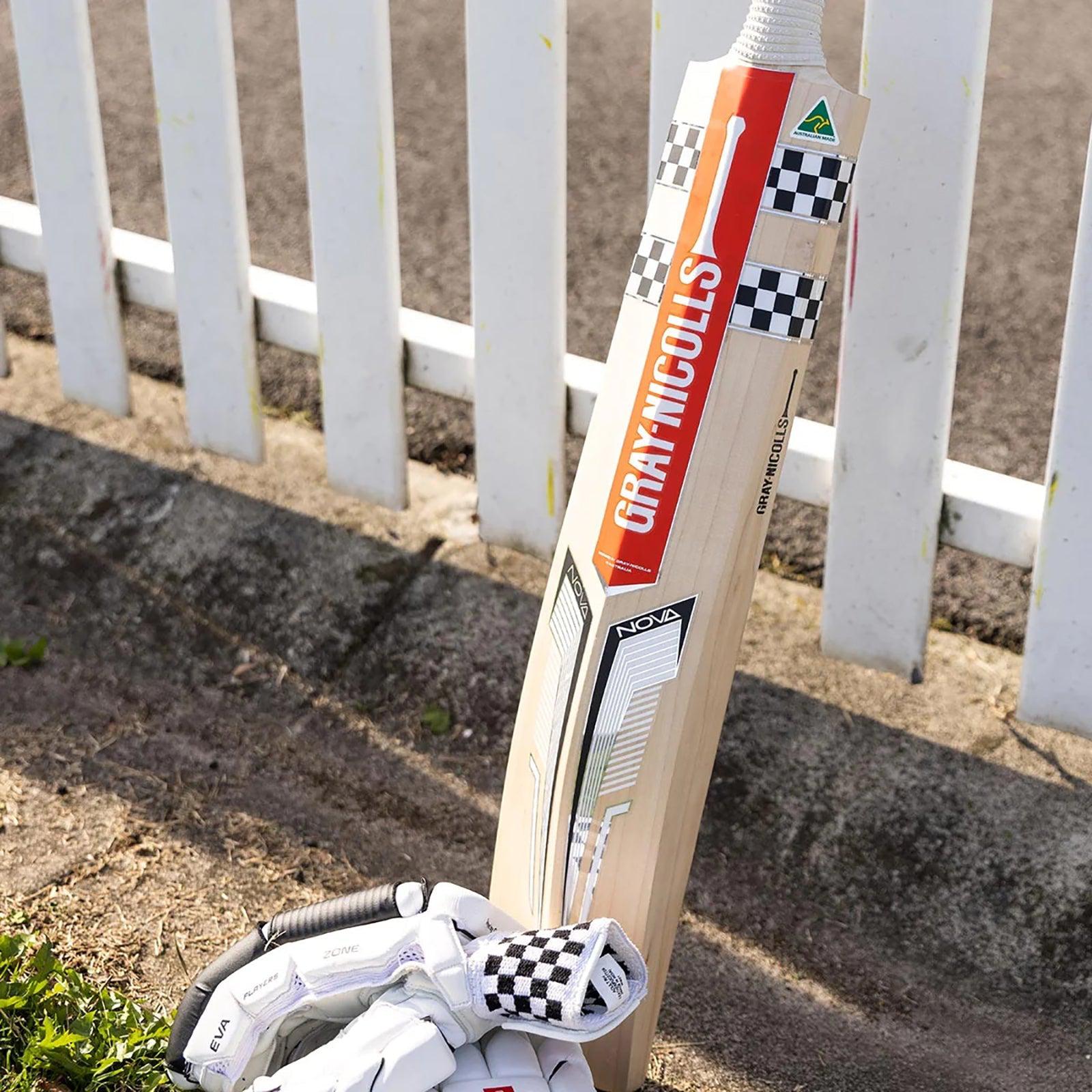 Gray Nicolls TH137 Nova Limited Edition Cricket Bat - Senior