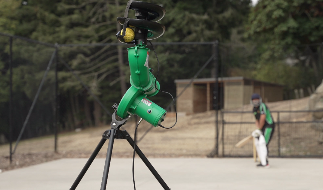 Cricket Bowling Machine | Automatic Cricket Feed Bowling Machines ...