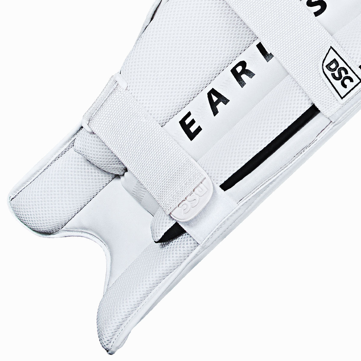 DSC Blak 33 Batting Leg Guard - Junior