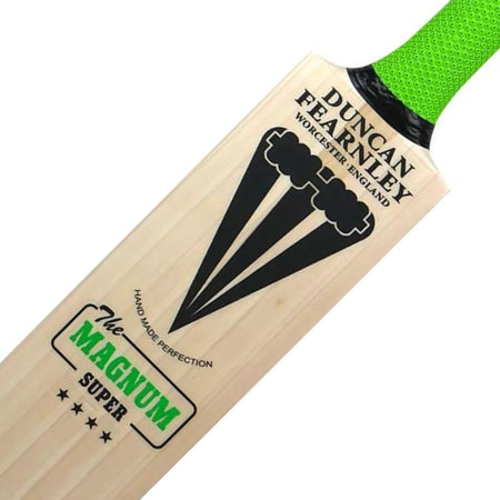 Duncan Fearnley Magnum Super 4 Star Cricket Bat - Senior