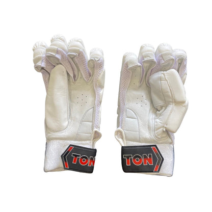 Ton Vertu Batting Gloves - Senior